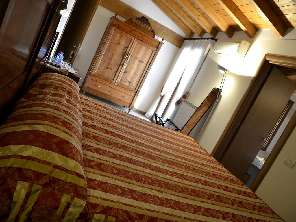 9 Muse Bed And Breakfast Canneto sull'Oglio Екстер'єр фото