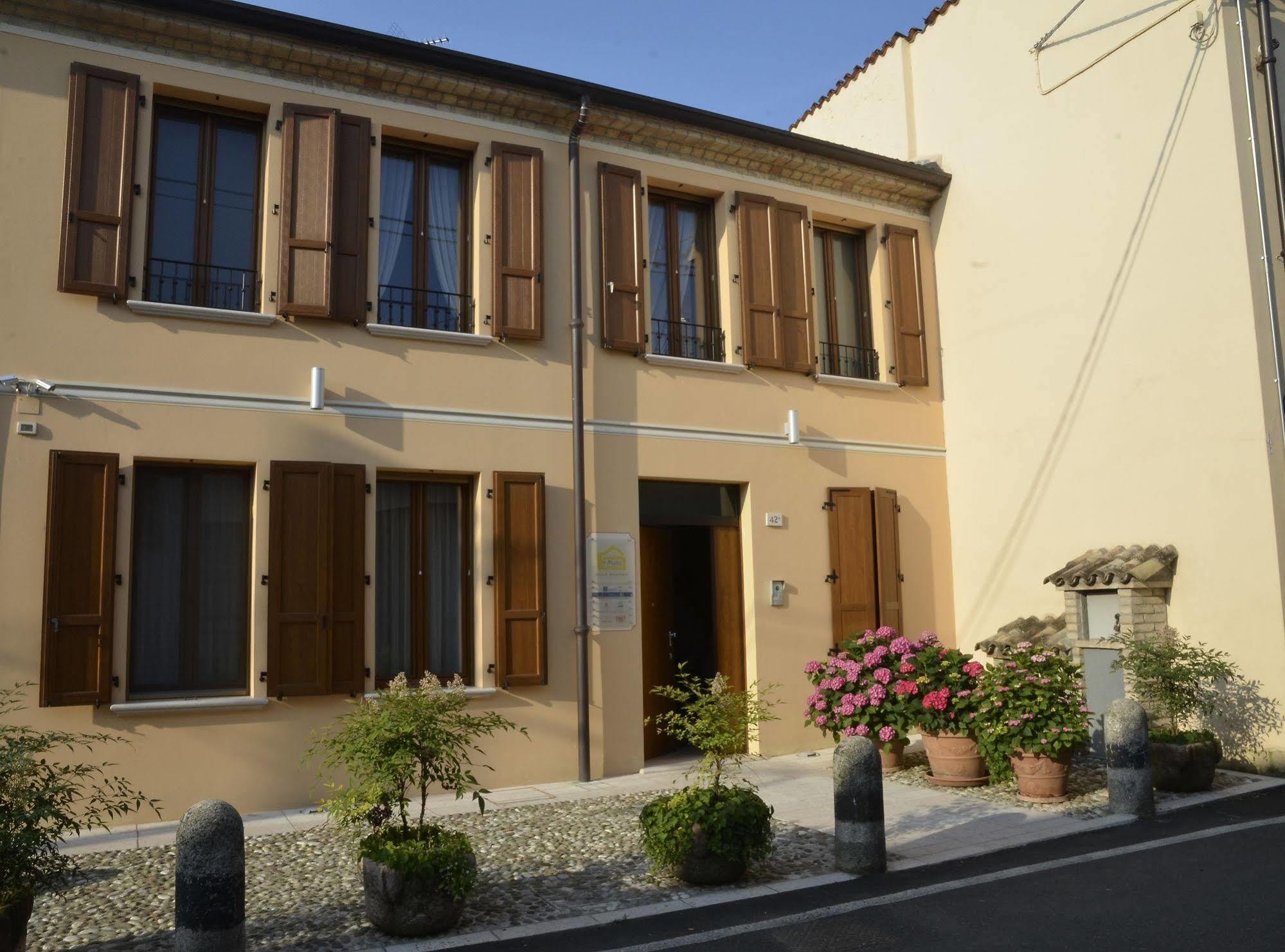 9 Muse Bed And Breakfast Canneto sull'Oglio Екстер'єр фото