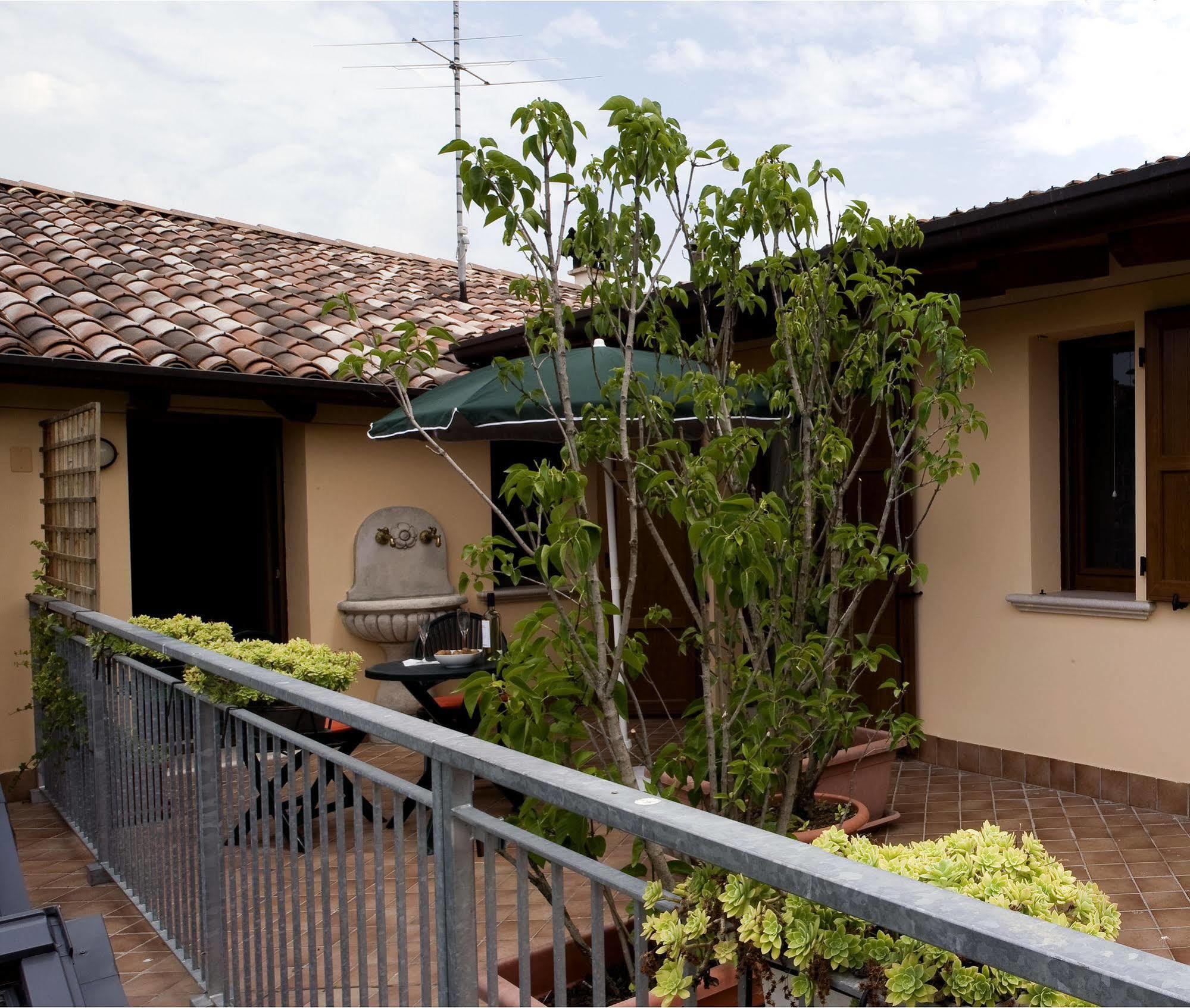 9 Muse Bed And Breakfast Canneto sull'Oglio Екстер'єр фото