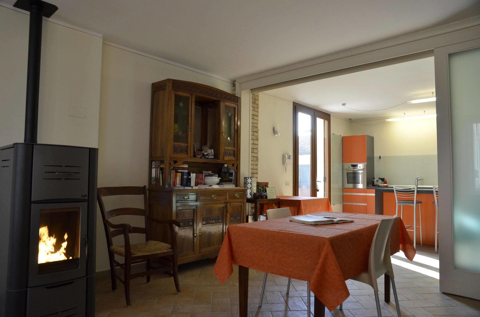 9 Muse Bed And Breakfast Canneto sull'Oglio Екстер'єр фото